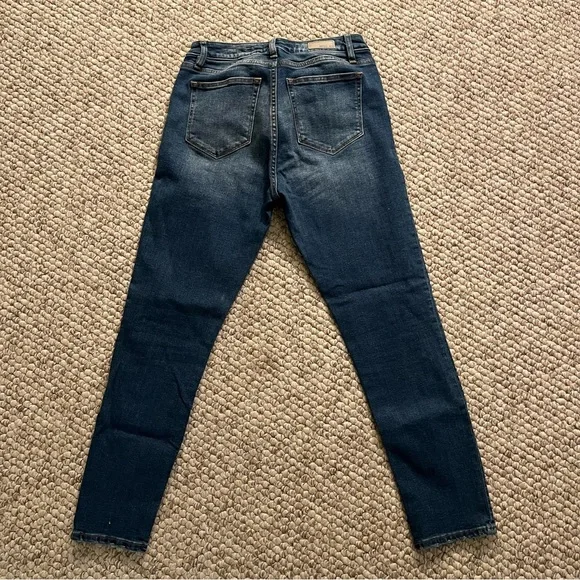 Miss Me Embroidered Skinny Jeans - Picture 4 of 5